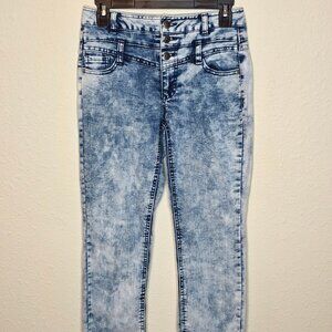 Blue Spice Junior's Acid Wash Distressed Denim Jeans, Size 3